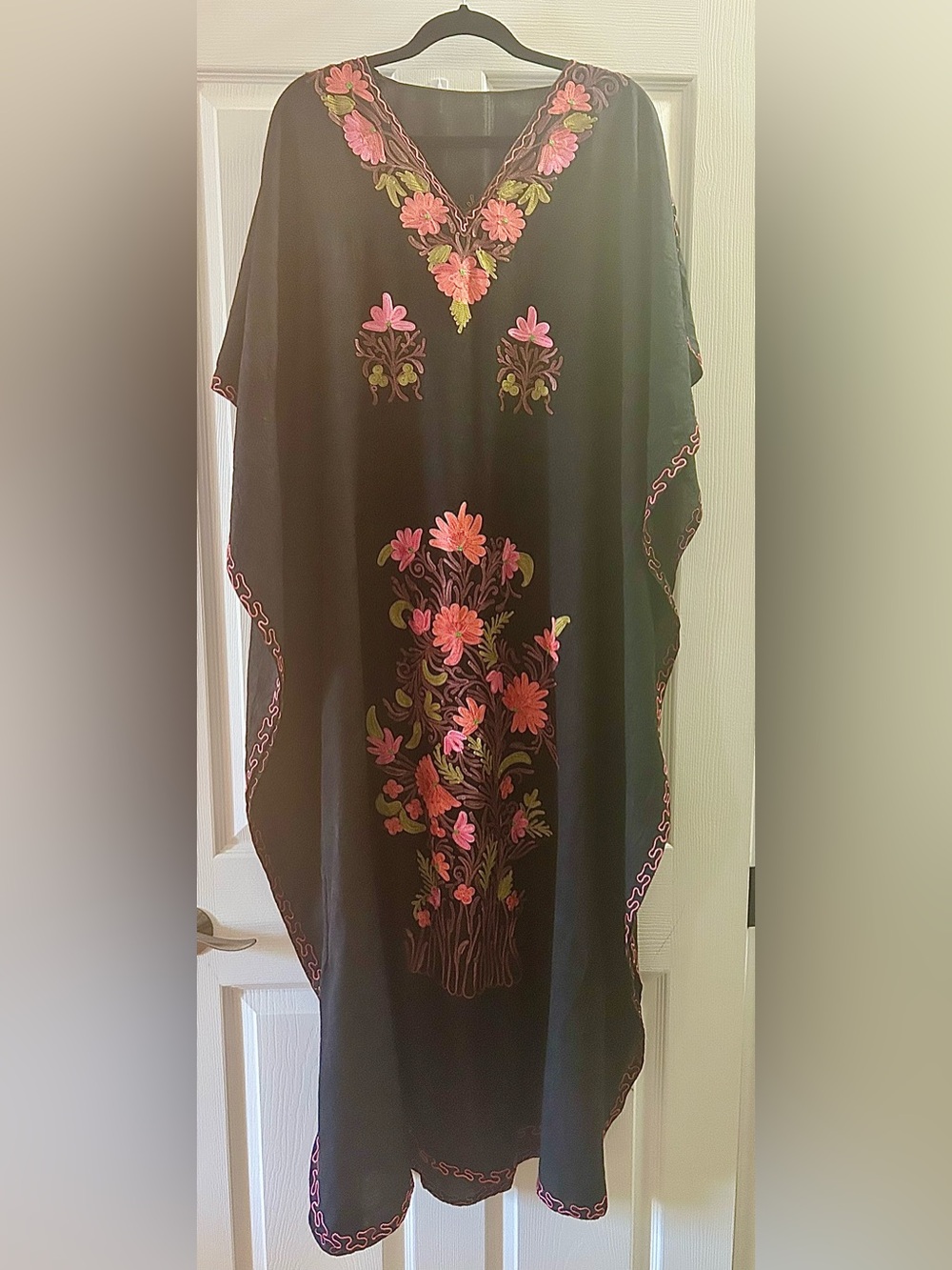 Women's Black Kashmiri Embroidered Kaftan Loungewear Beach Aari